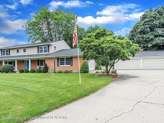 4th image of 10551 Hamlet Ct