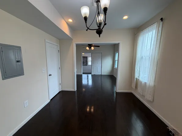 28 Montgomery St Floor 2, Bloomfield, NJ 07003