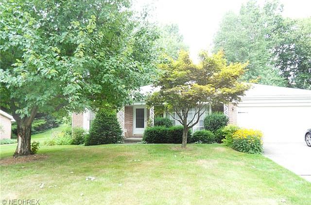 1st image of 751 Deerfield Ln NE