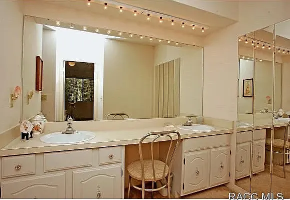 1 Moser Ct S — Photo 8