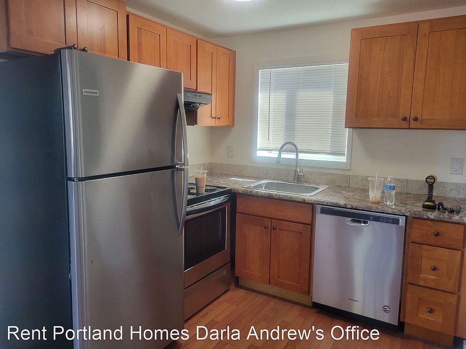 1st image of 5923 SE 83rd Ave #10710845