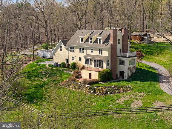 3rd image of 631 Harveys Bridge Rd