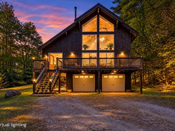 21 Stone Hill Rd, New Salem, MA 01355
