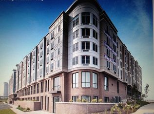 120 Schindler Ct APT 462, East Rutherford, NJ 07073