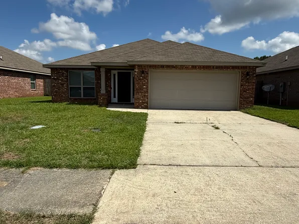 1307 Fairlawn Dr, Semmes, AL 36575