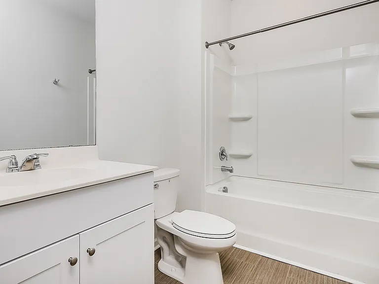 136 S Reindeer Rd — Photo 13
