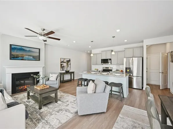 1460 Barlow Rd, Lithonia, GA 30058