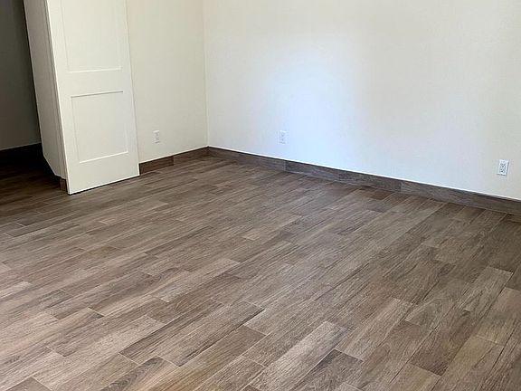 4th image of 1717 Santa Barbara Ave #1719