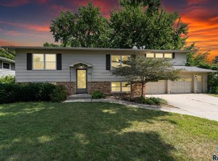 2708 S Garfield Ave, Sioux Falls, SD 57105