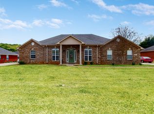 27 Cove Creek Dr, Decatur, AL 35603