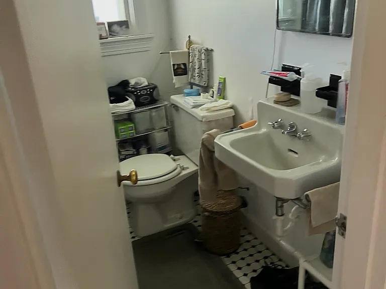 120 Ridgeway Ave — Photo 5