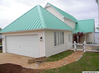 6474 Turtle Bay Way, Athens, AL 35611