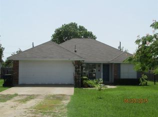121 Maverick Trl, Oak Pt, TX 75068