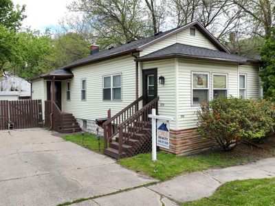 909 N Granger St, Saginaw, MI, 48602