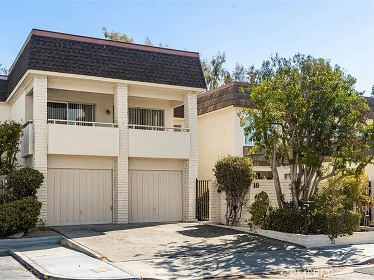 18 Rockrose Way — Photo 1