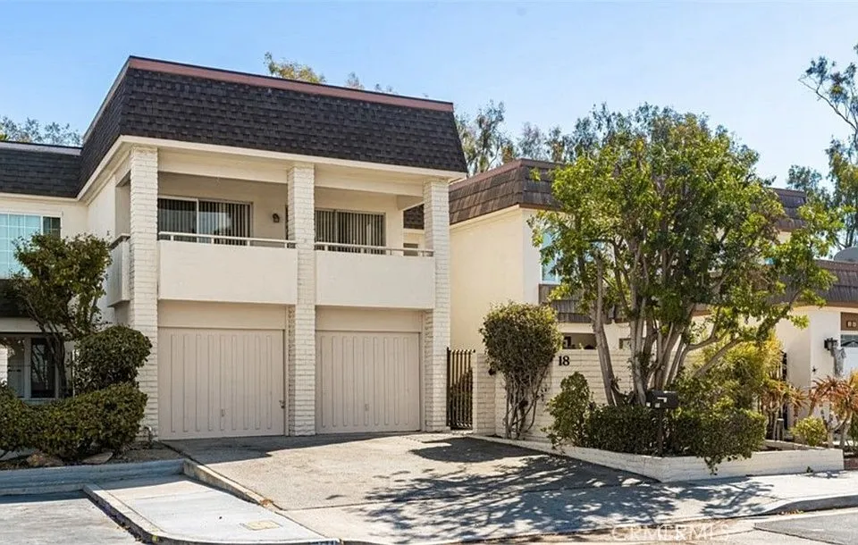 18 Rockrose Way