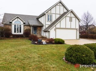 7 Fern Ct, Lake Zurich, IL 60047