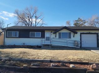 17 Macalester Rd, Pueblo, CO 81001