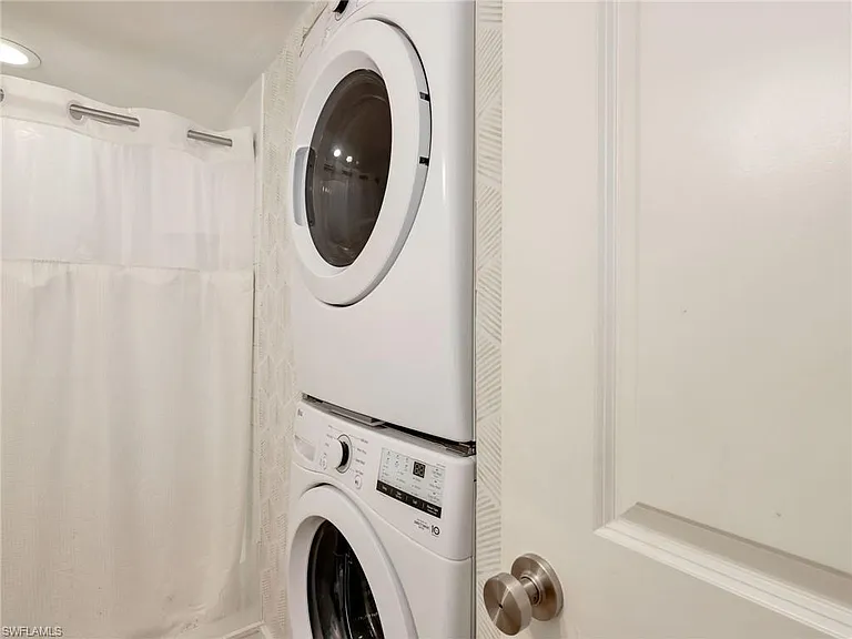 260 Southbay Dr #107 — Photo 25