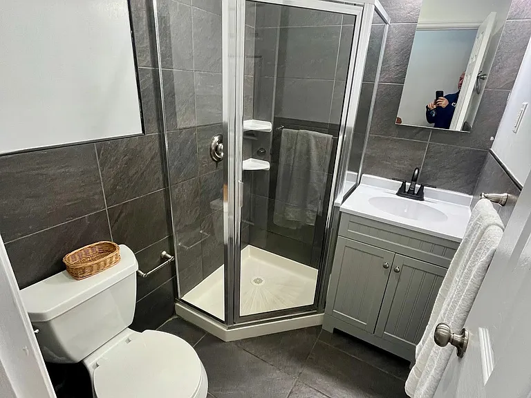170 Delancey St #3 — Photo 9