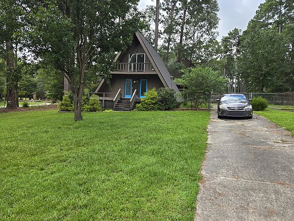 2nd image of 216 Pinecone Ave