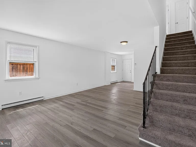 351 Calvert St — Photo 4