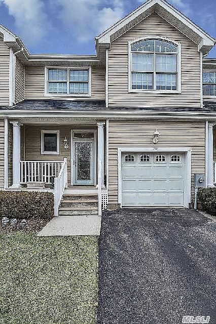 1st image of 72 Brianna Dr