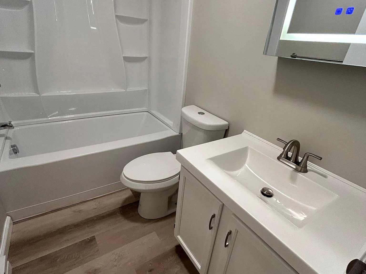 1 bed, $1,000 — Photo 4