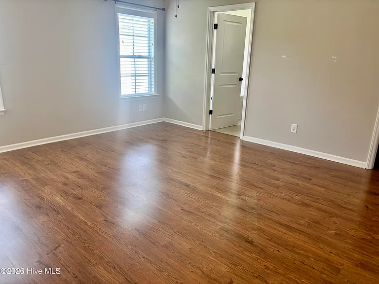 625 Jade Ln — Photo 9