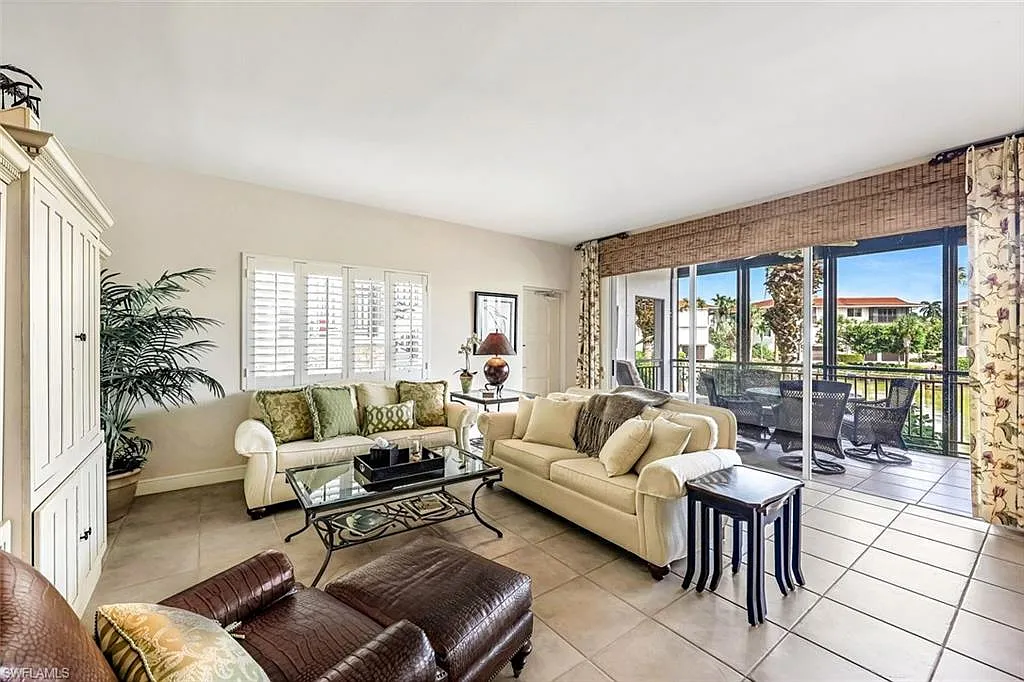 2 bed, 2.0 bath, 1265 sqft, $10,000 — Photo 3