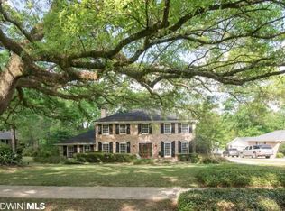 558 Shenandoah Rd W, Mobile, AL 36608