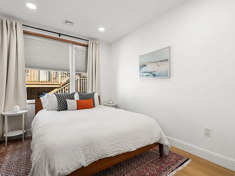 3171 Washington St #204 — Photo 7