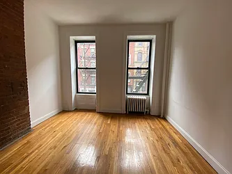 Rented by Urban Real Estate Property Group Inc