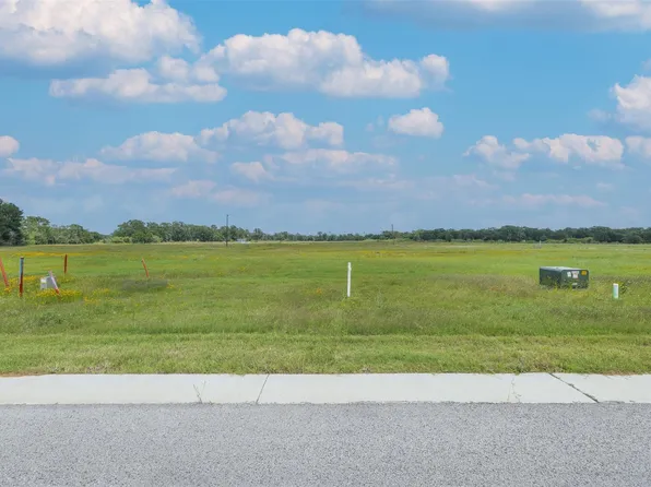 67 Lake Dr, Somerville, TX 77879