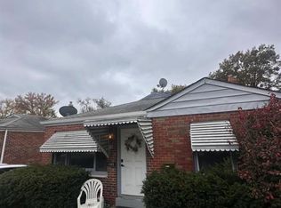 1205 N Florissant Rd, Saint Louis, MO 63135