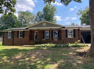 338 Oakridge Dr SE, Cartersville, GA 30121