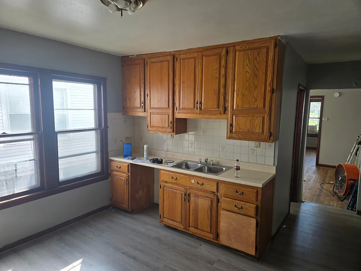 Building Photo - 842-44 Park Ave #1