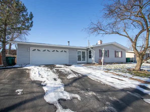 536 Riviera Rd, Valparaiso, IN 46385