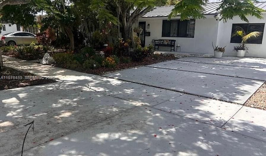 2nd image of 9510 SW 29th St