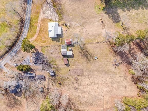 5th image of 387 Lindsey Chapel Rd