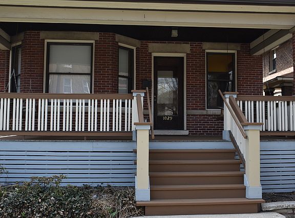 2nd image of 1029 S Oak Park Ave