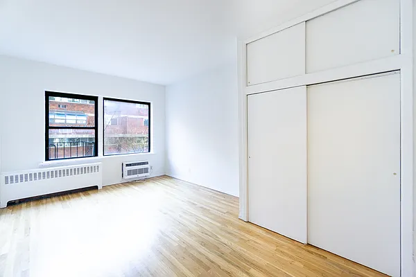 Rented by Compass | media 9