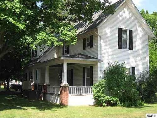 1st image of 701 Willow Springs Dr
