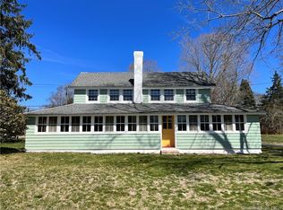 4 Silver Falls Rd, East Lyme, CT 06333