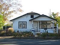 1st image of 805 N 5th Ave