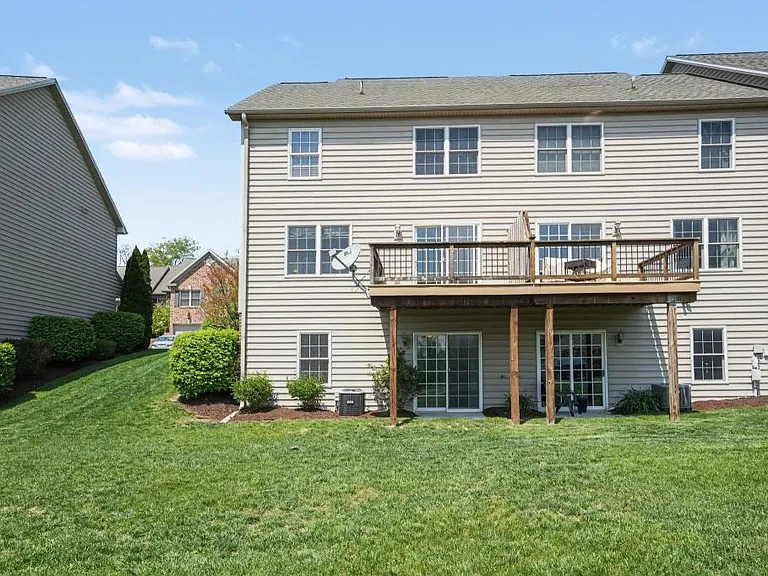5050 Mendenhall Dr — Photo 24