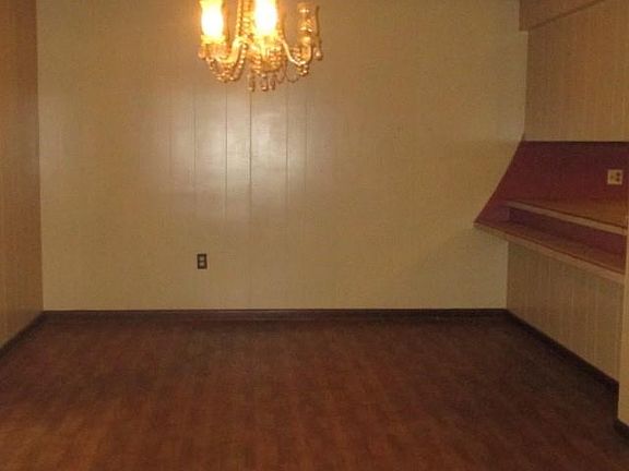 2nd image of 13437 Margaret St