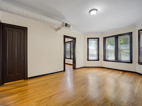 4th image of 4500 W Montana St #2