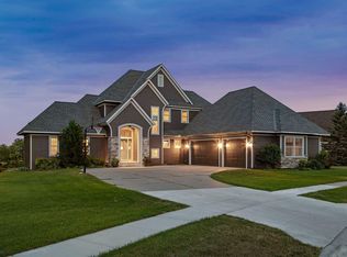 4075 Kindred Way, Lake Elmo, MN 55042