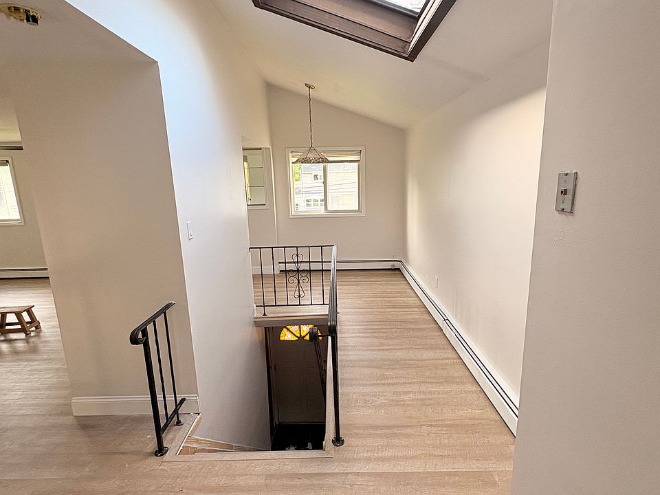 1st image of 62 39th St #1